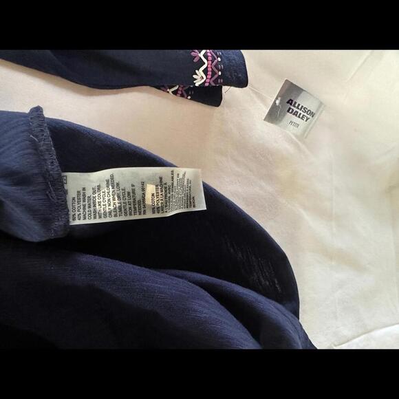 Allison Daley Embroidered Petite S Top - Navy & Pink - Picture 6 of 6